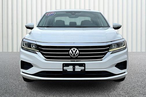 2020 Volkswagen Passat 2.0T SE