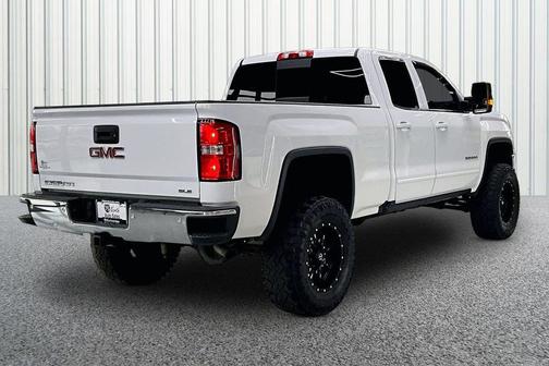 Summit White 2017 GMC Sierra 1500 SLE