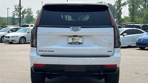 2024 Cadillac Escalade Sport