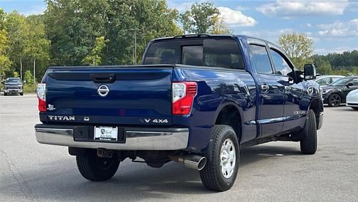 2017 Nissan Titan XD SV