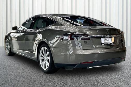 2015 Tesla Model S 70D