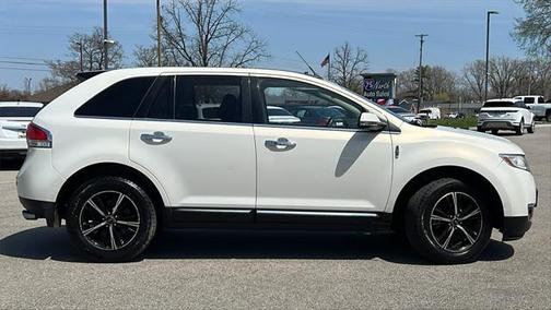 2013 Lincoln MKX Base