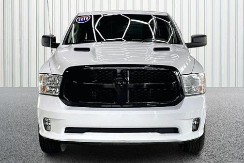 Bright White Clearcoat 2019 RAM 1500 Express