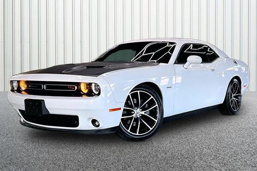 Bright White Clearcoat 2015 Dodge Challenger R/T Plus