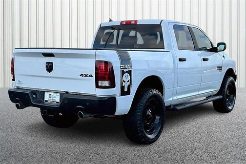 2021 RAM 1500 Classic SLT