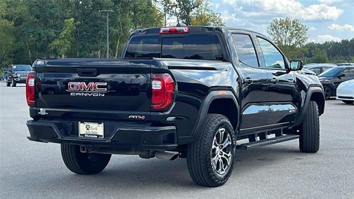 2024 GMC Canyon AT4