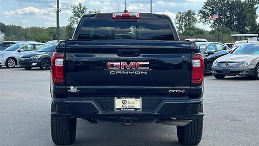 2024 GMC Canyon AT4