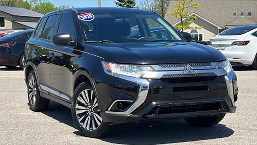 2020 Mitsubishi Outlander ES