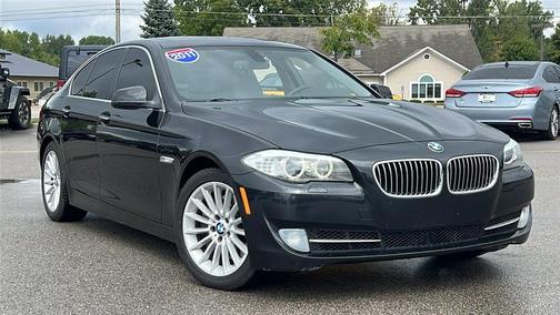 Black Sapphire Metallic 2011 BMW 535 535i