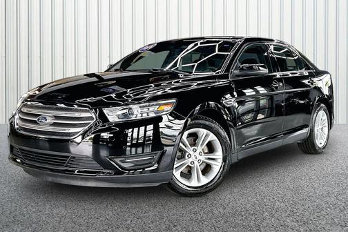 Shadow Black 2018 Ford Taurus SEL