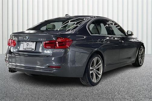 2018 BMW 330 xDrive