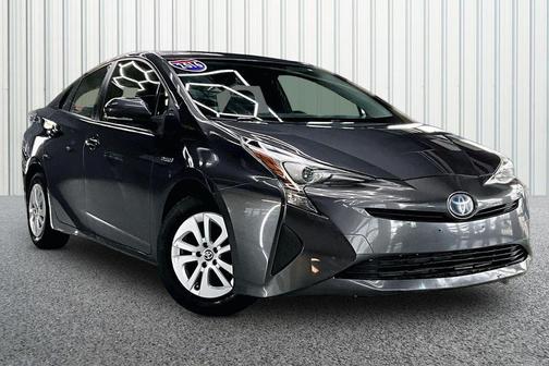 Magnetic Gray Metallic 2017 Toyota Prius Two
