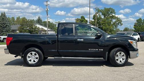 2018 Nissan Titan SV