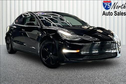 Solid Black 2019 Tesla Model 3 Standard Range Plus