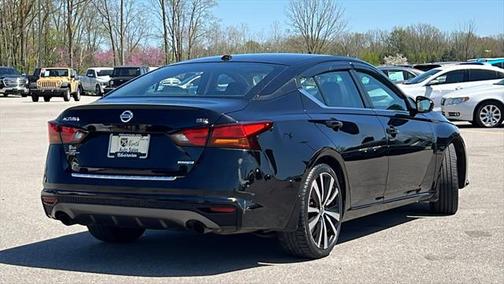 2019 Nissan Altima 2.0 SR