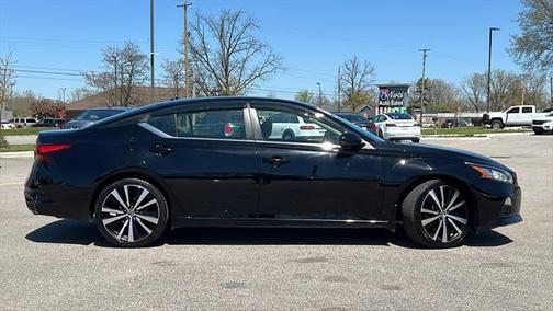2019 Nissan Altima 2.0 SR