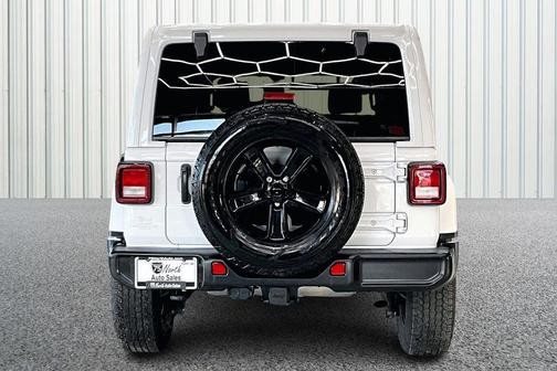 2023 Jeep Wrangler 4-Door Sahara