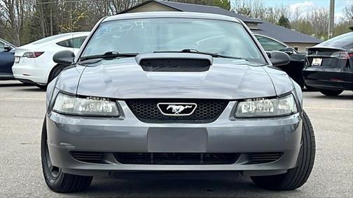 2004 Ford Mustang Base