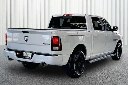 Bright White Clearcoat 2018 RAM 1500 Sport