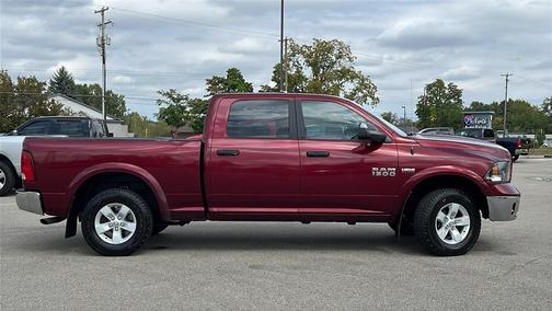 2018 RAM 1500 SLT