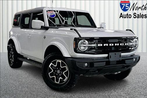 2024 Ford Bronco Outer Banks