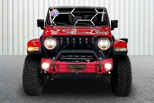 Firecracker Red Clearcoat 2021 Jeep Gladiator Willys