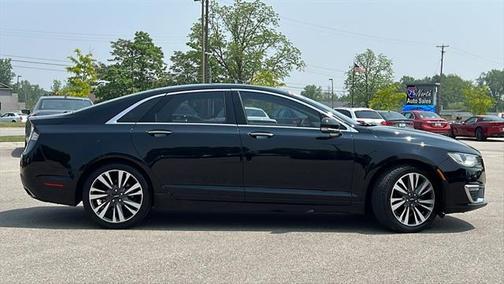 2017 Lincoln MKZ Base
