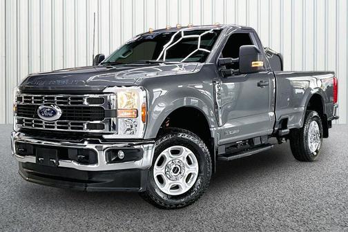 Carbonized Gray Metallic 2025 Ford F-350 XLT