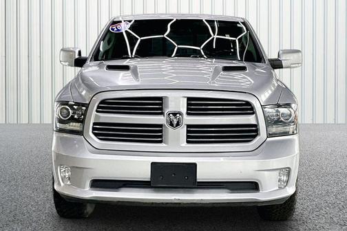 Bright Silver Metallic Clearcoat 2016 RAM 1500 Sport
