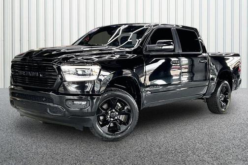 Diamond Black Crystal Pearlcoat 2019 RAM 1500 Big Horn