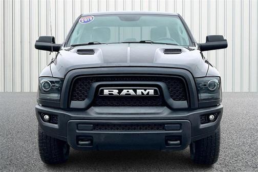 2019 RAM 1500 SLT
