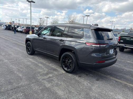 Metallic 2026 Jeep Grand Cherokee L Laredo