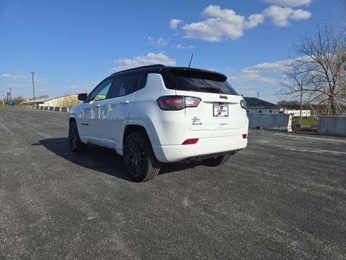 2023 Jeep Compass Altitude