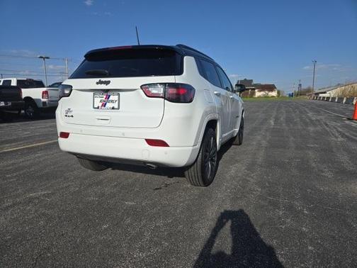 2023 Jeep Compass Altitude