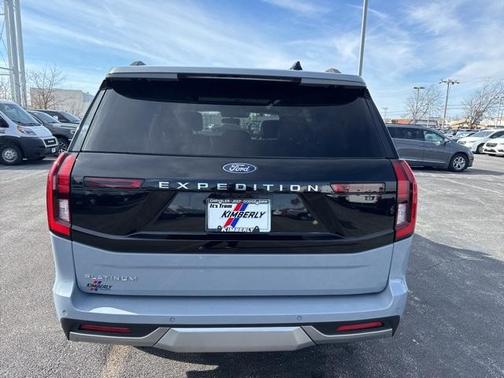 2025 Ford Expedition Platinum