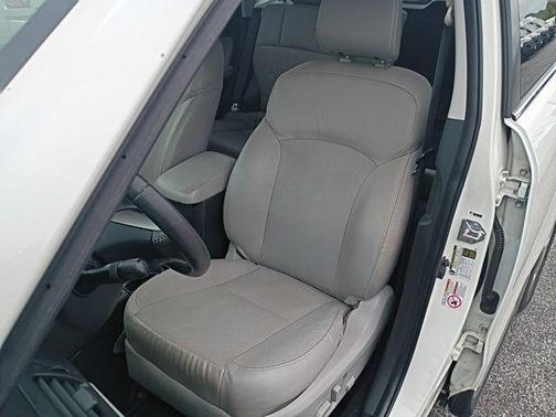 Satin White Pearl 2015 Subaru Forester 2.5i Touring