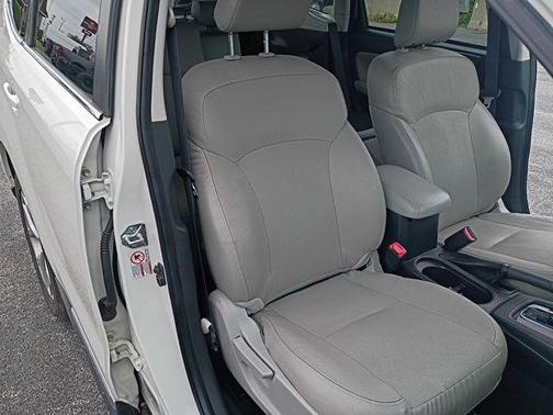 Satin White Pearl 2015 Subaru Forester 2.5i Touring