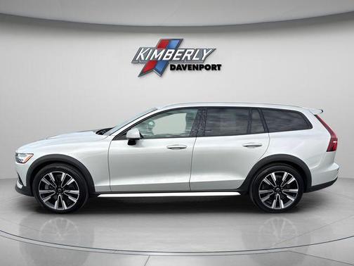 2020 Volvo V60 Cross Country T5