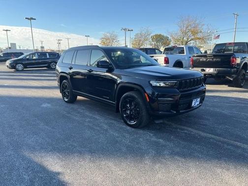 2025 Jeep Grand Cherokee L Laredo