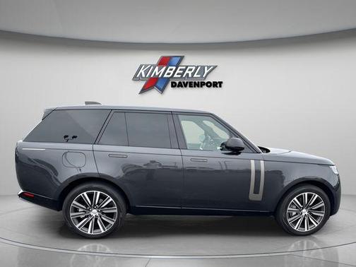 Carpathian Grey 2023 Land Rover Range Rover P400 SE