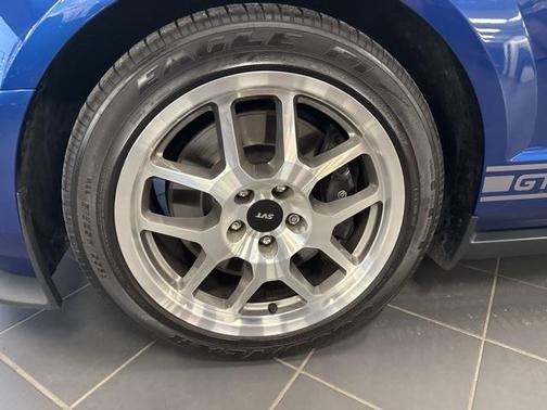 2007 Ford Shelby GT500 Base