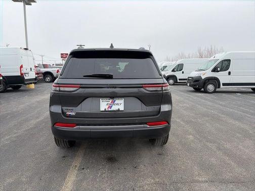 Metallic 2026 Jeep Grand Cherokee Limited