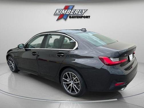 2022 BMW 330 i xDrive