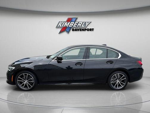 2022 BMW 330 i xDrive