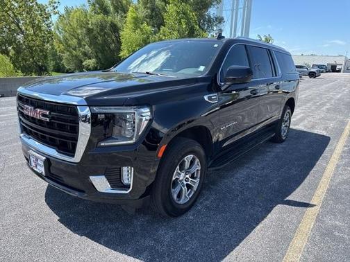 2023 GMC Yukon XL SLE