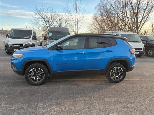 2025 Jeep Compass Trailhawk