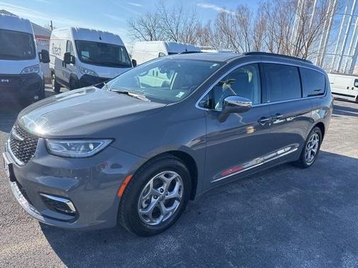 2022 Chrysler Pacifica Limited