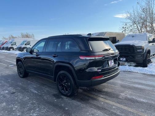 2024 Jeep Grand Cherokee Laredo