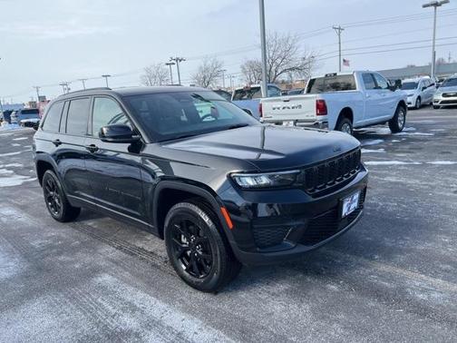 2024 Jeep Grand Cherokee Laredo
