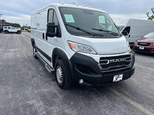 Bright White Clearcoat 2025 RAM ProMaster 2500 Base